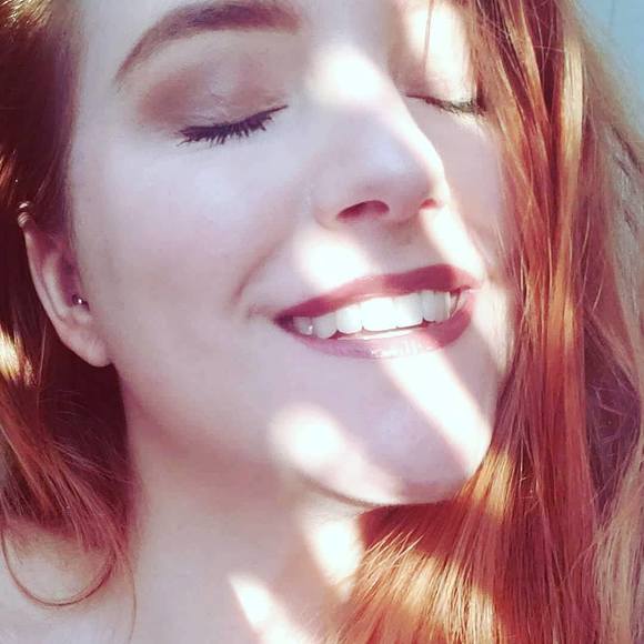 Meet your Posher, Lexi - Picture 2 of 2